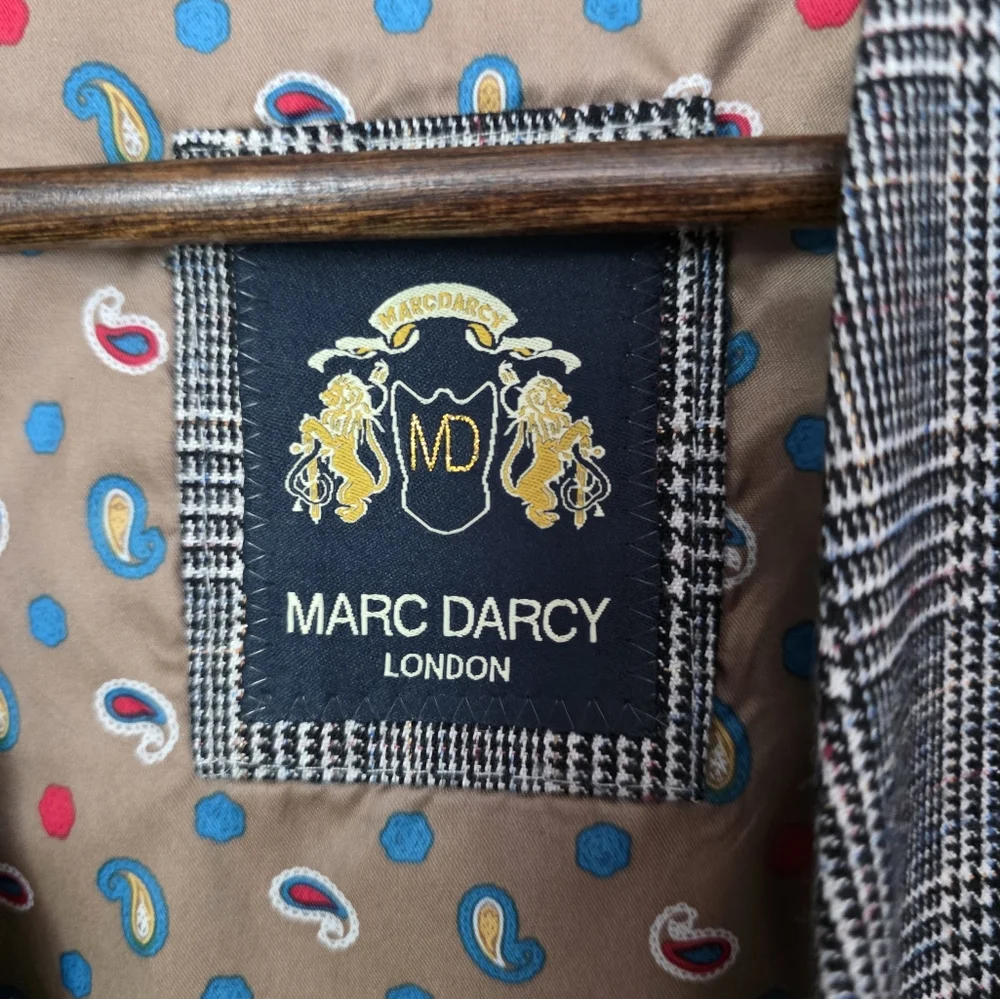 Marc Darcy‎ London Men's Classic Gray Checkered Vest